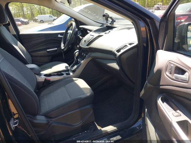 1FMCU0GX2EUB40356 Ford ESCAPE SE