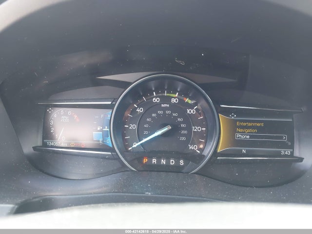 1FM5K8D86JGB16063 Ford EXPLORER XLT