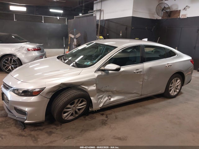 1G1ZD5ST4JF135392 Chevrolet MALIBU LT