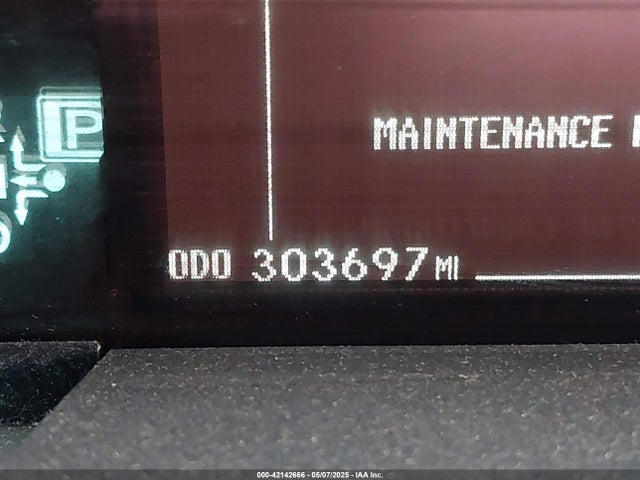 JTDKN3DU3E1823130 Toyota Prius Three
