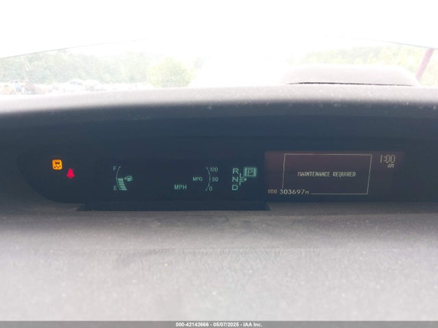 JTDKN3DU3E1823130 Toyota Prius Three