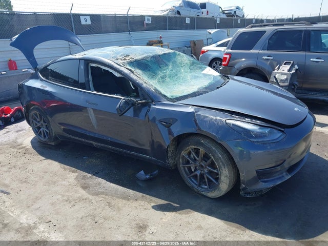 2021 TESLA MODEL 3 5YJ3E1EAXMF982441 Photo 0