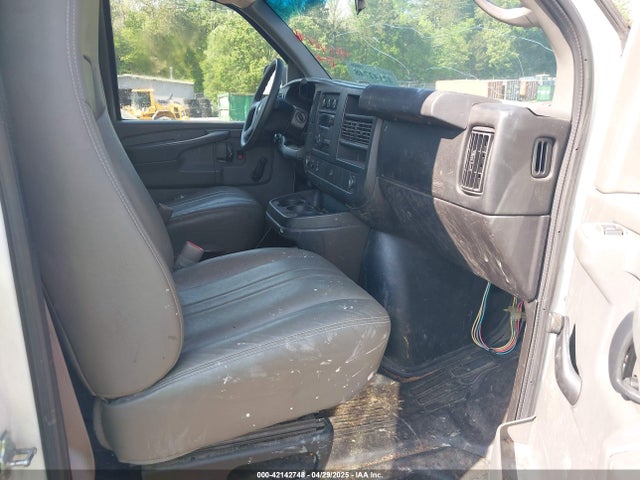 1GCWGFCG0E1100859 Chevrolet Express 2500 Work Van