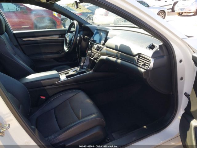 1HGCV1F36JA170608 Honda Accord Sport
