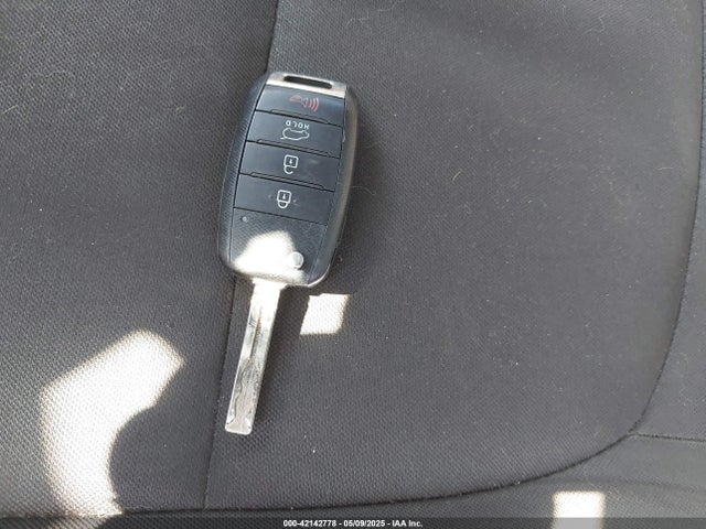 KNDJN2A25G7854808 KIA Soul