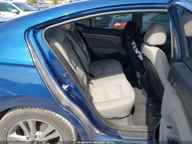 5NPD84LF2HH129728 Hyundai ELANTRA SE