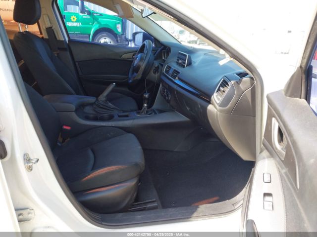 JM1BM1T71F1218642 Mazda Mazda3 I Sv