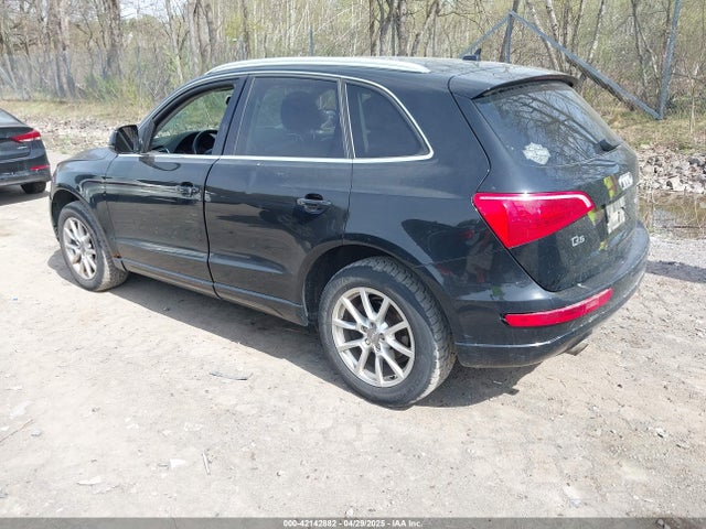 2011 AUDI Q5 WA1CFAFP7BA018122 Photo 2