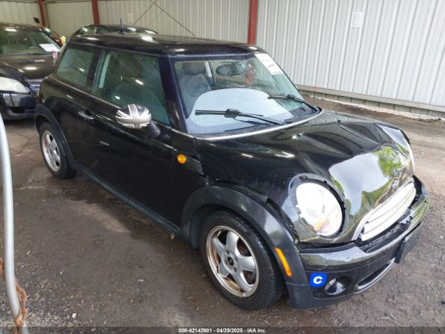 2010 MINI COOPER WMWMF3C53ATZ66316 Photo 0