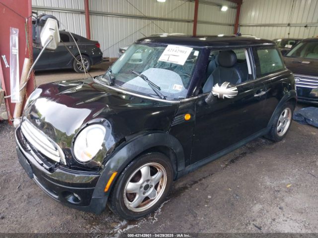 2010 MINI COOPER WMWMF3C53ATZ66316 Photo 1