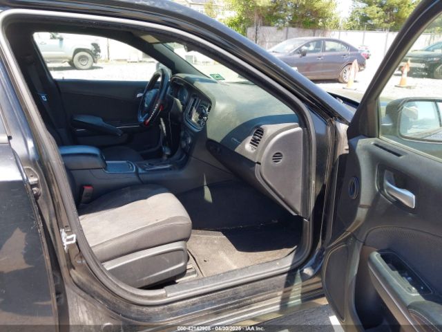 2C3CDXBG9FH790573 Dodge Charger Se