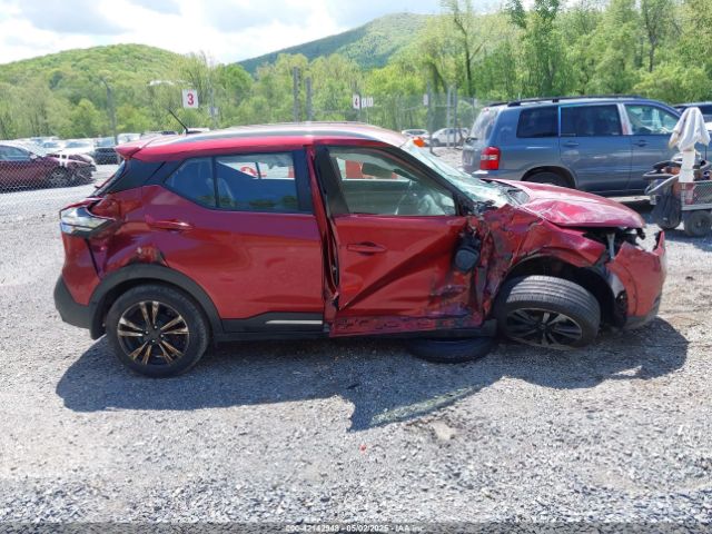 3N1CP5CU2KL493953 Nissan KICKS SR