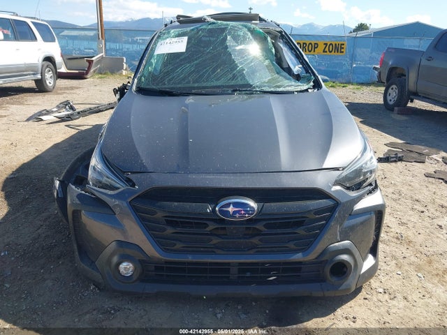 4S4BTALC2P3157724 Subaru na, u5