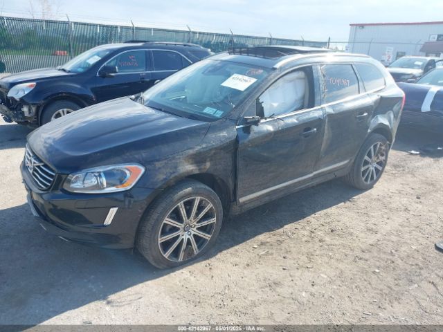 2017 VOLVO XC60 YV449MRU5H2030483 Photo 1
