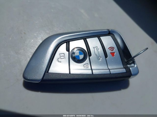2016 BMW 750I WBA7F2C51GG416895 Photo 10