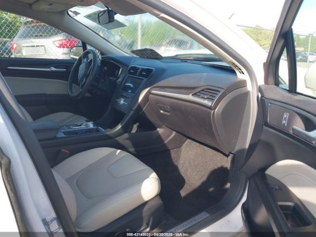 3FA6P0SU6HR409854 Ford Fusion Energi Titanium