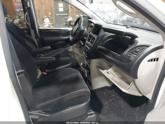 2C4RDGBG2ER137873 Dodge Grand Caravan Se