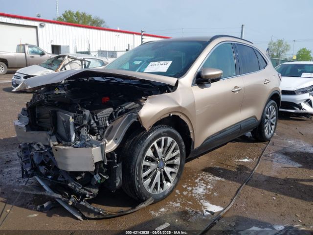 1FMCU9J92LUB48243 Ford Escape Titanium
