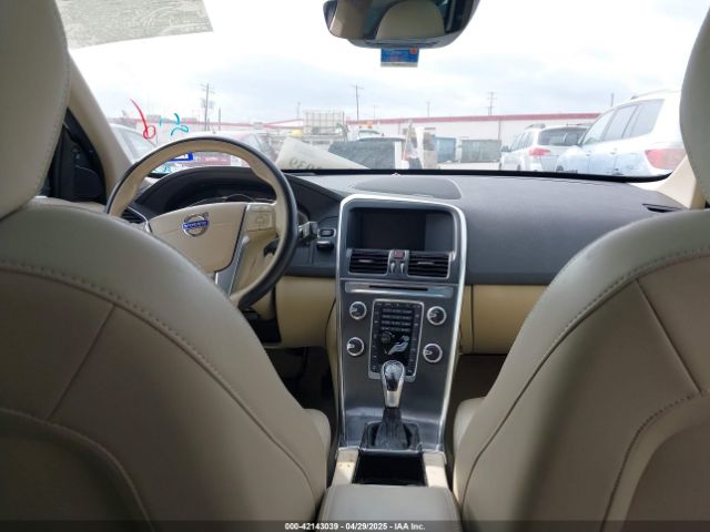 YV440MDM8F2650548 Volvo Xc60 T5 Platinum