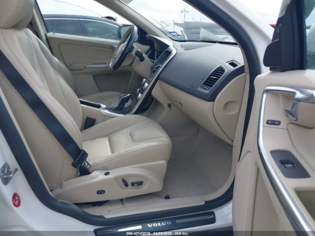YV440MDM8F2650548 Volvo Xc60 T5 Platinum