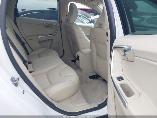 YV440MDM8F2650548 Volvo Xc60 T5 Platinum