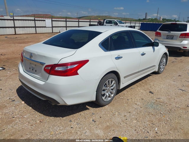 1N4AL3AP3HN336805 Nissan 2017