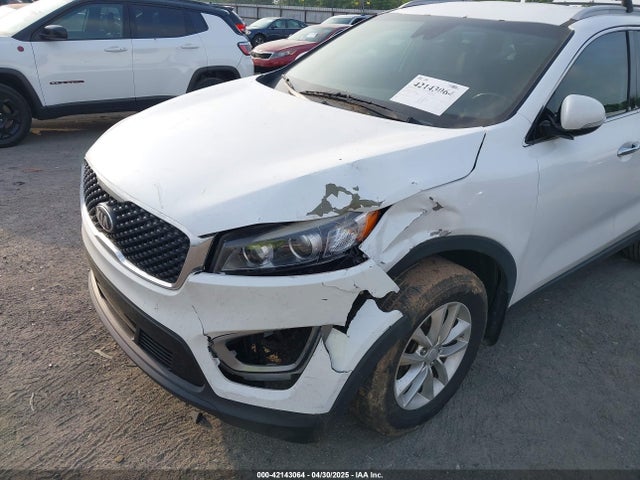 5XYPG4A35HG205801 KIA Sorento 2.4l Lx