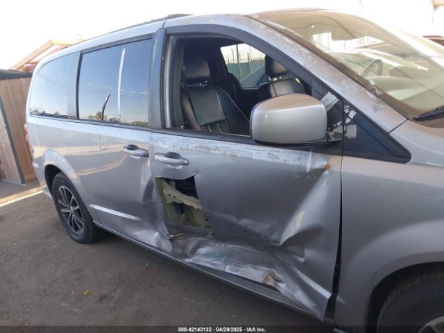 2C4RDGEG1JR342008 Dodge Grand Caravan Gt