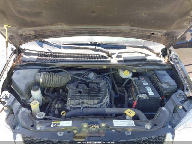 2C4RDGBG5FR704806 Dodge Grand Caravan Se Plus