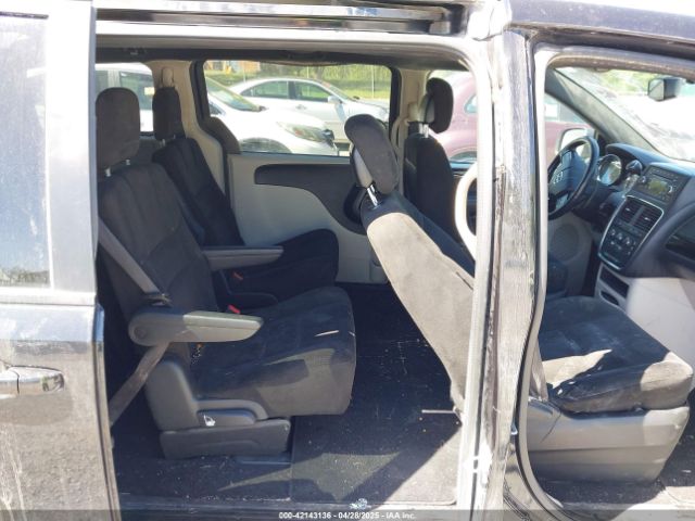 2C4RDGBG5FR704806 Dodge Grand Caravan Se Plus
