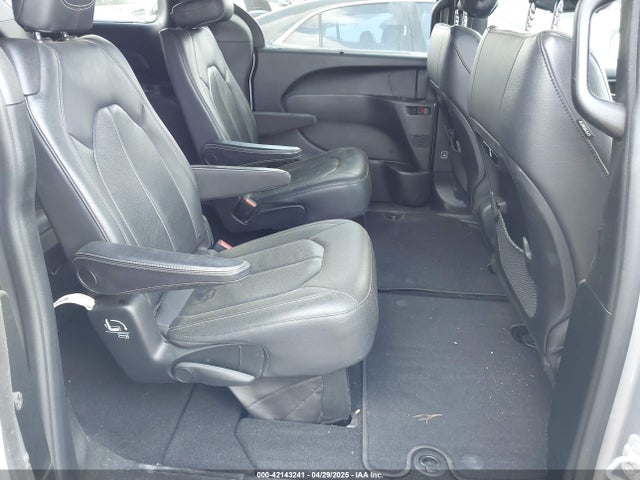 2C4RC1BG5JR165418 Chrysler Pacifica Touring L