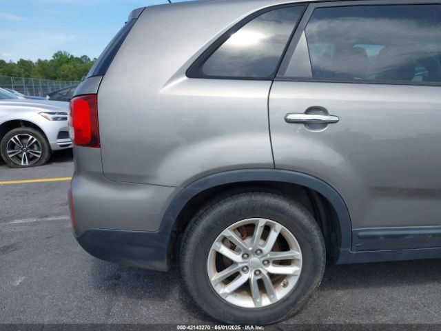 5XYKT3A60EG486699 KIA SORENTO LX