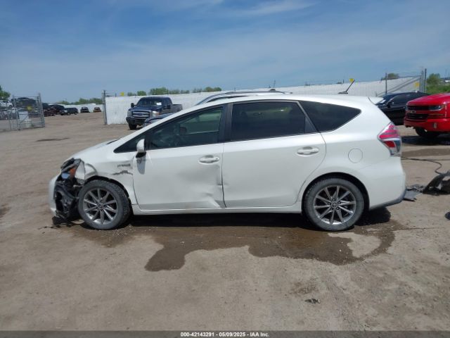 JTDZN3EU6GJ047561 Toyota Prius V Five