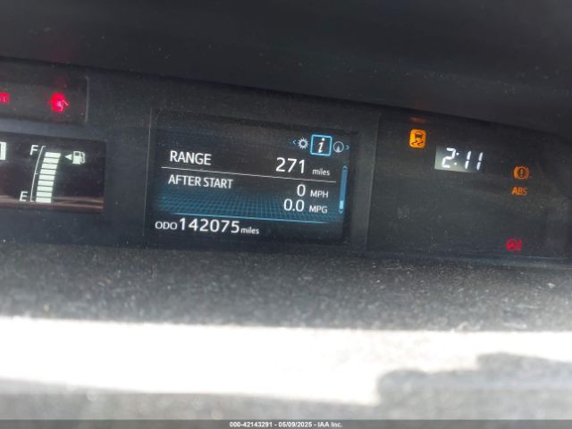 JTDZN3EU6GJ047561 Toyota Prius V Five