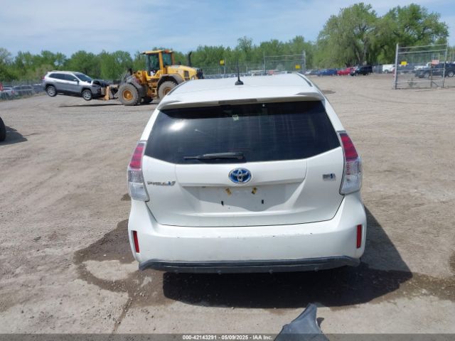 JTDZN3EU6GJ047561 Toyota Prius V Five