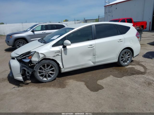 JTDZN3EU6GJ047561 Toyota Prius V Five