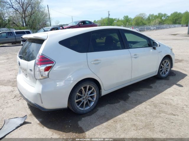 JTDZN3EU6GJ047561 Toyota Prius V Five