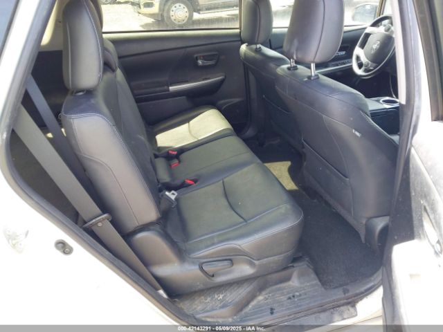 JTDZN3EU6GJ047561 Toyota Prius V Five
