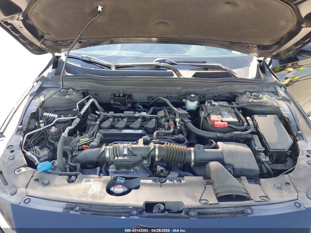 1HGCV1F48JA033601 Honda ACCORD EX