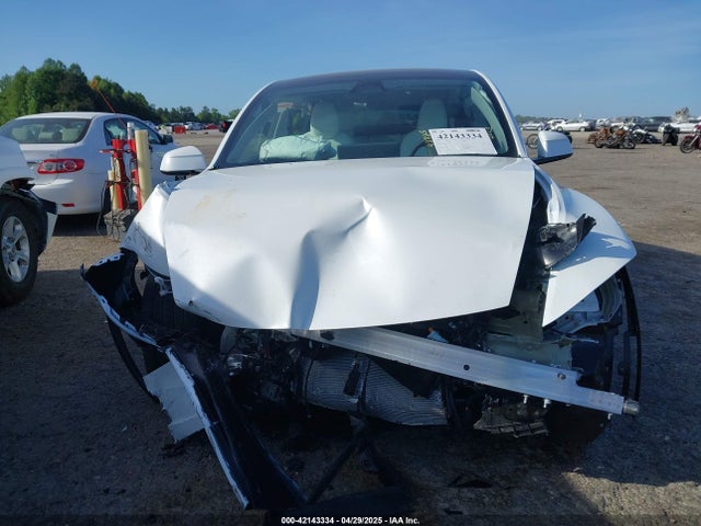 7SAYGDEE3TA391421 Tesla Model Y Long Range/long Range Launch Series