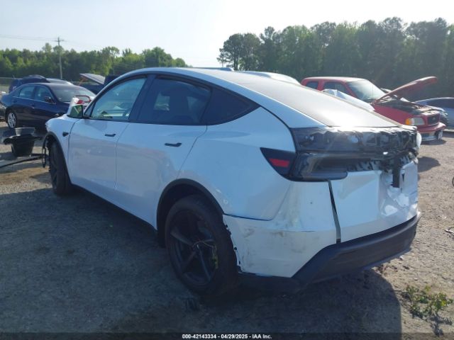 2026 TESLA MODEL Y 7SAYGDEE3TA391421 Photo 2