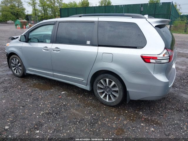 2019 TOYOTA SIENNA 5TDDZ3DC9KS226549 Photo 2