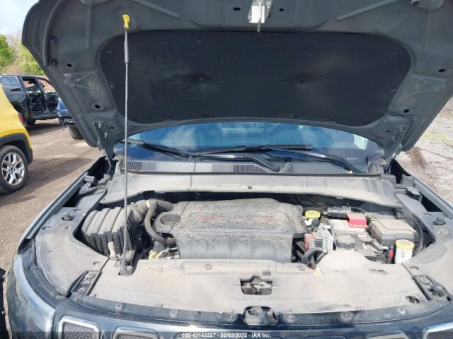 3C4NJDCB3NT145518 Jeep Compass Limited 4x4