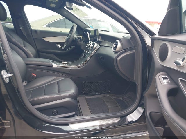 55SWF8DB0KU307061 Mercedes-Benz C 300