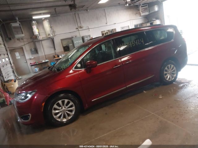2C4RC1BG3HR688012 Chrysler Pacifica Touring-l
