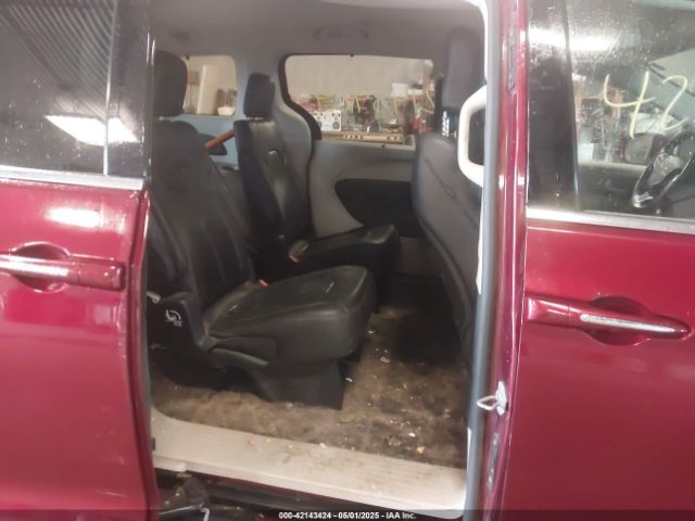 2C4RC1BG3HR688012 Chrysler Pacifica Touring-l