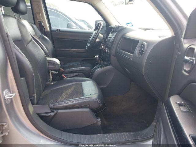 1C4NJPBAXGD602375 Jeep Patriot Sport Se