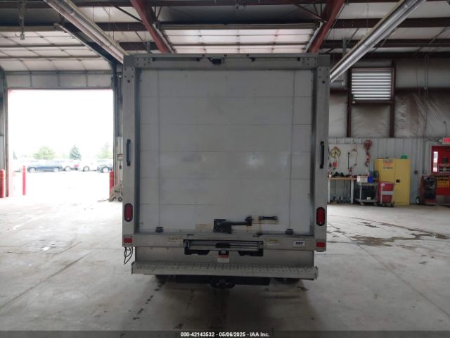 1FDBF8ZM0KKA86053 Ford Transit-350 Cab
