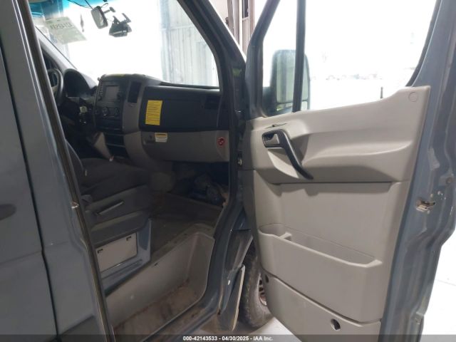 WD3PE7CD8JP639155 Mercedes-Benz Sprinter 2500 Standard Roof V6