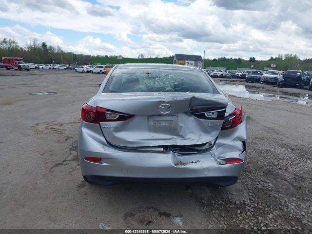 3MZBN1U76JM195928 Mazda Mazda3 Sport